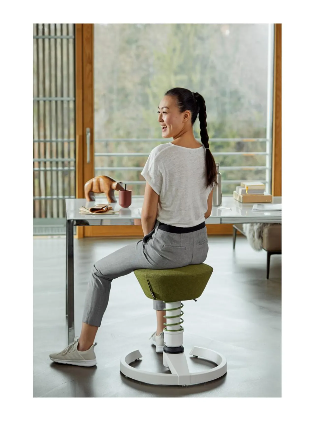 Tuolit & Jakkarat|Aeris Swopper, vihreä villakangas