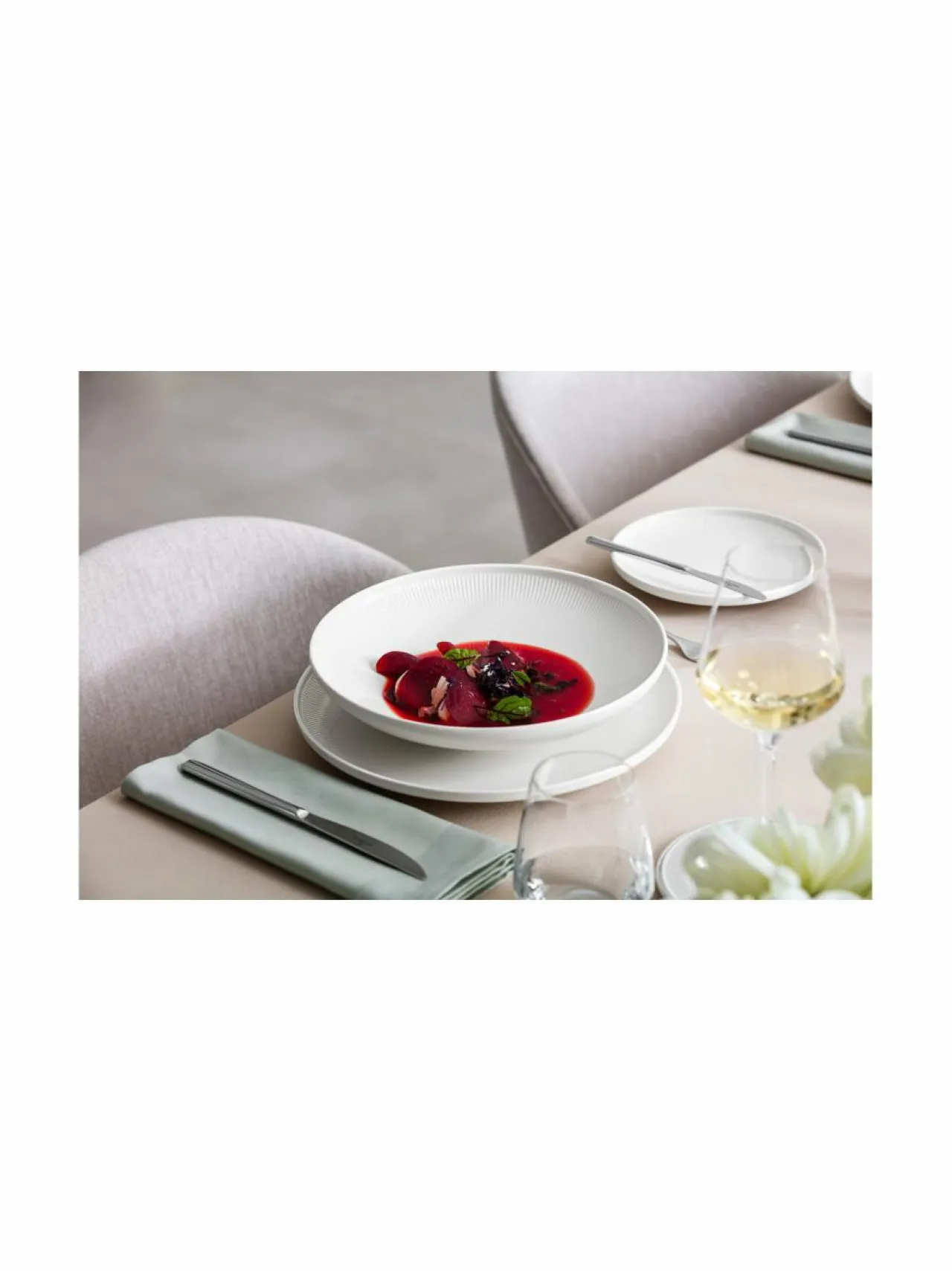 Tarjoiluastiat|Villeroy & Boch Afina Serving -posliinikulho 0,75 l VALKOINEN