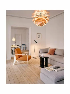 Lattiavalaisimet|Louis Poulsen AJ-lattiavalaisin MUSTA