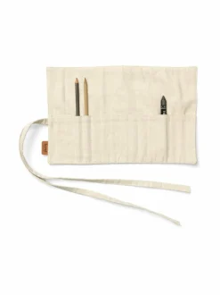 Koriste-Esineet|Ferm Living Ally- luomupuuvillainen rullapenaali OFF-WHITE