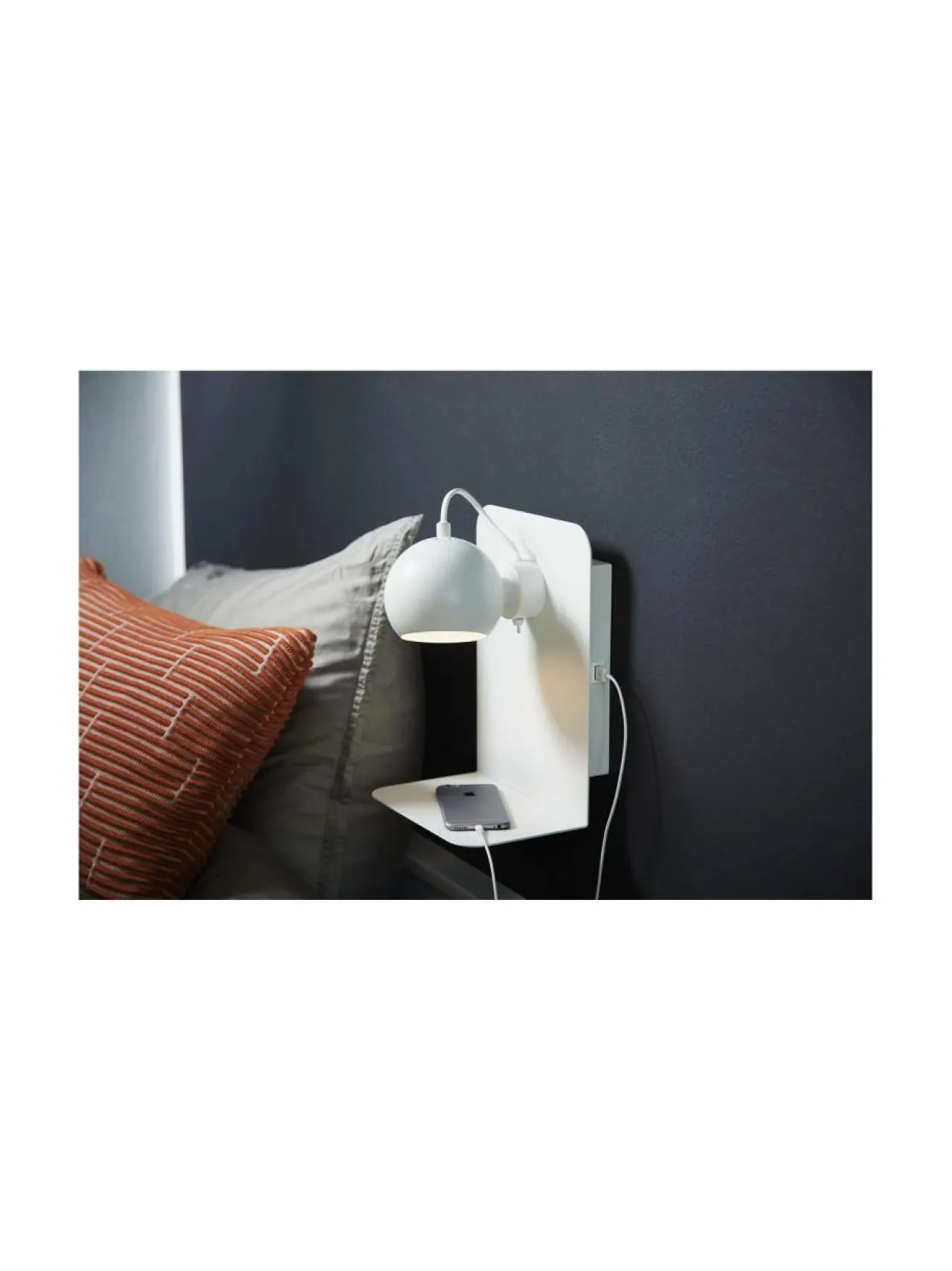 Seinävalaisimet|Frandsen Ball USB - seinävalaisin MATT WHITE