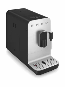 Kahvin- & Vedenkeittimet|Smeg BCC02-kahvikone BLACK