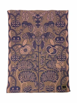 Huovat & Päiväpeitot|Klaus Haapaniemi & Co Bees-torkkupeitto PEACH