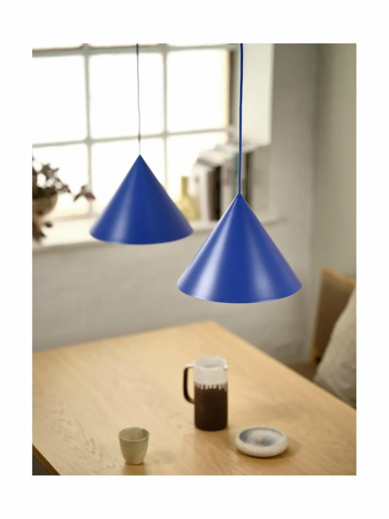 Kattovalaisimet|Frandsen Benjamin-riippuvalaisin Ø 30 cm ATOMIC BLUE