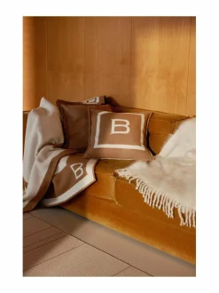 Huovat & Päiväpeitot|Balmuir B-logo- villa-kashmirpeitto, 130 x 180 cm 813 CAMEL/IVORY