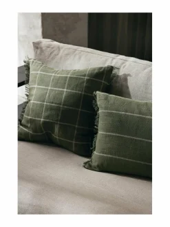 Huovat & Päiväpeitot|Ferm Living Calm-tyyny pellavasekoitteesta 50 x 50 cm OLIVE/OFF-WHITE