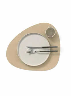 Keittiö- & Kattaustekstiilit|Lind DNA Curve L Nupo -nahkatabletti SAND