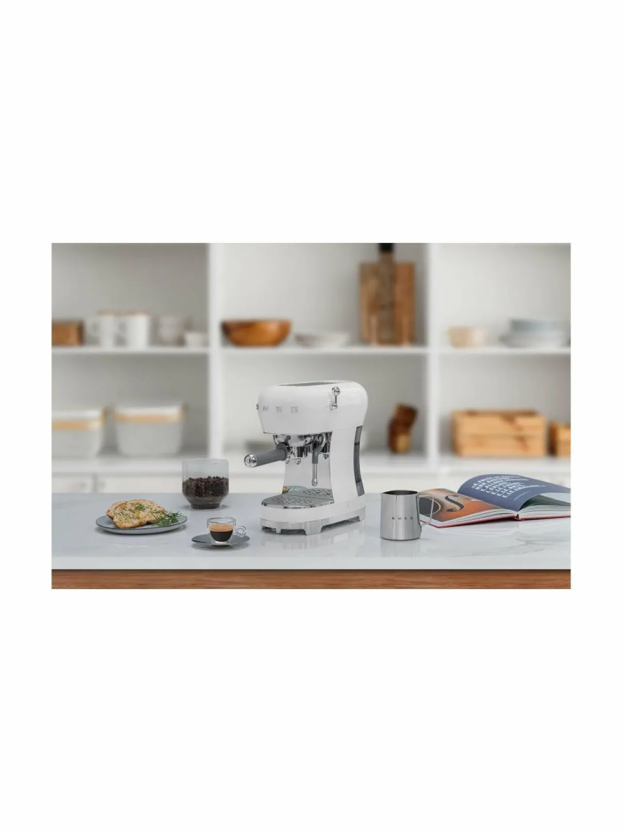 Kahvin- & Vedenkeittimet|Smeg ECF02-espressokone WHITE
