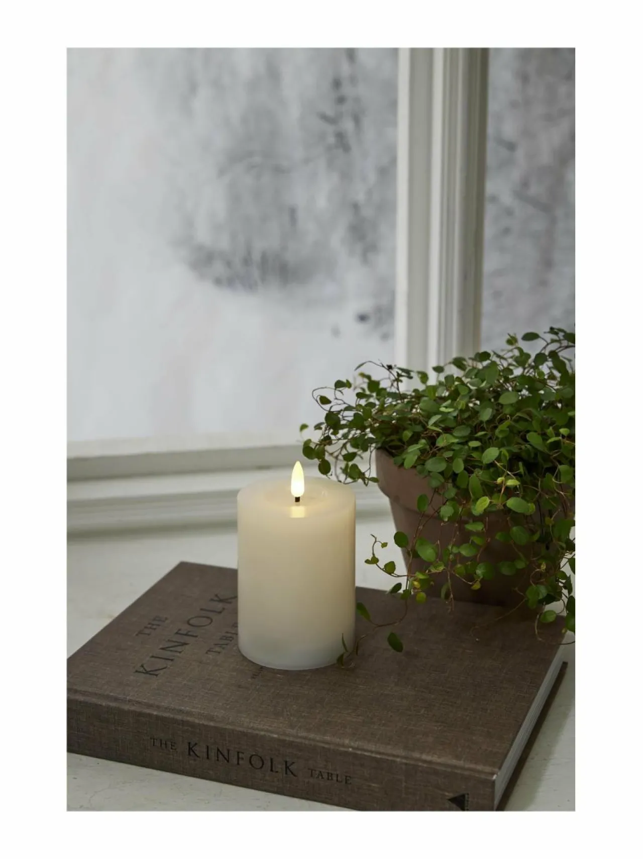 Jouluvalot|Star Trading Flamme Flow LED -kynttilä 7,5 x 7,5 x 12,5 cm VALKOINEN