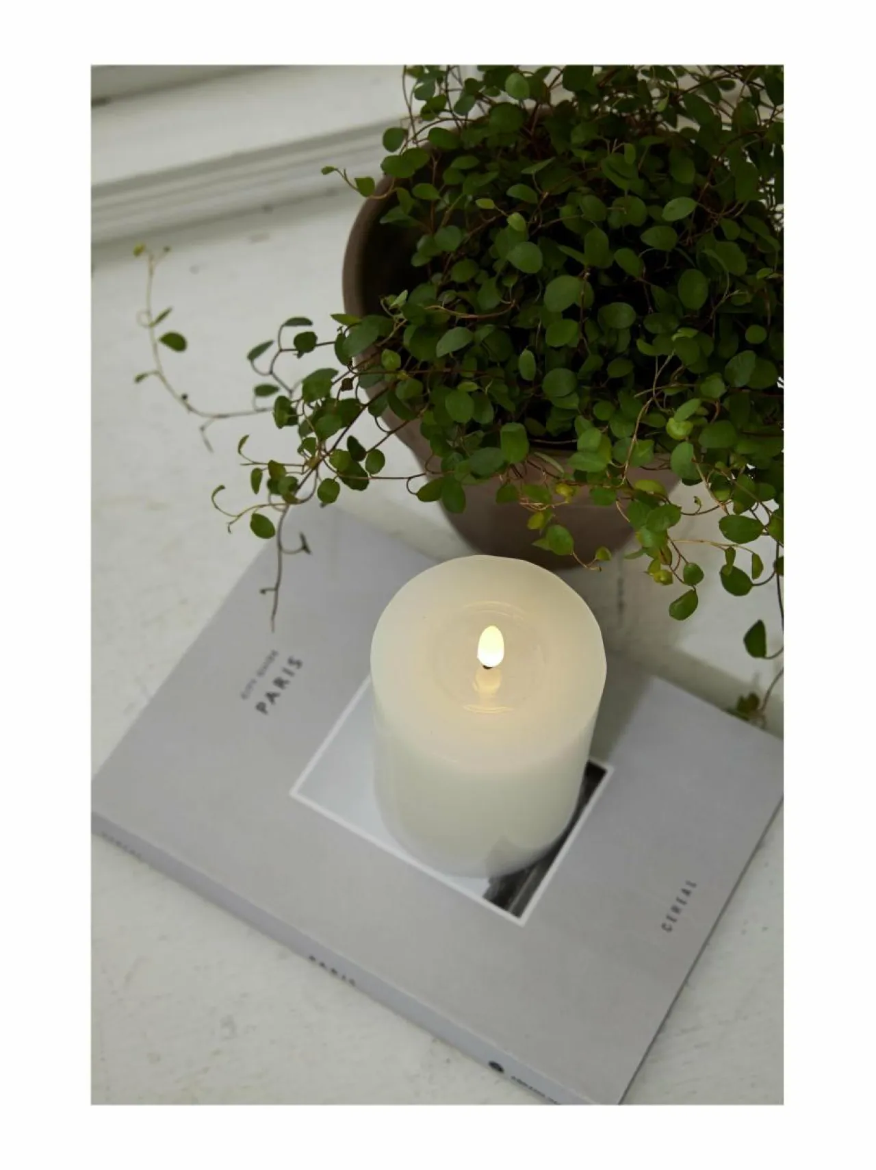 Jouluvalot|Star Trading Flamme Flow LED -kynttilä 7,5 x 7,5 x 12,5 cm VALKOINEN