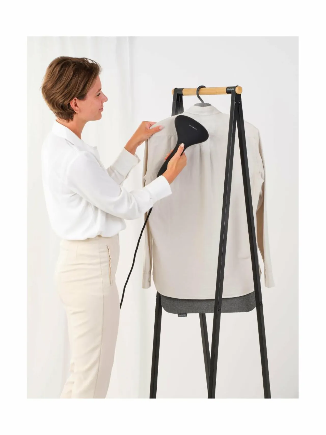 Pyykkihuolto|Brabantia Foldable Steam Board -taitettava höyrytyslauta PEPPER BLACK