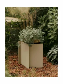 Ruukut & Istutusastiat|Ferm Living Fragma-istutuslaatikko 29 x 27,5 cm CASHMERE