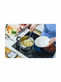 Keittiötarvikkeet|Fiskars Functional Form -pastakauha BLACK/ORANGE