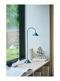 Pöytävalaisimet|Frandsen Grasp Portable -valaisin 72 cm MATT PETROLEUM