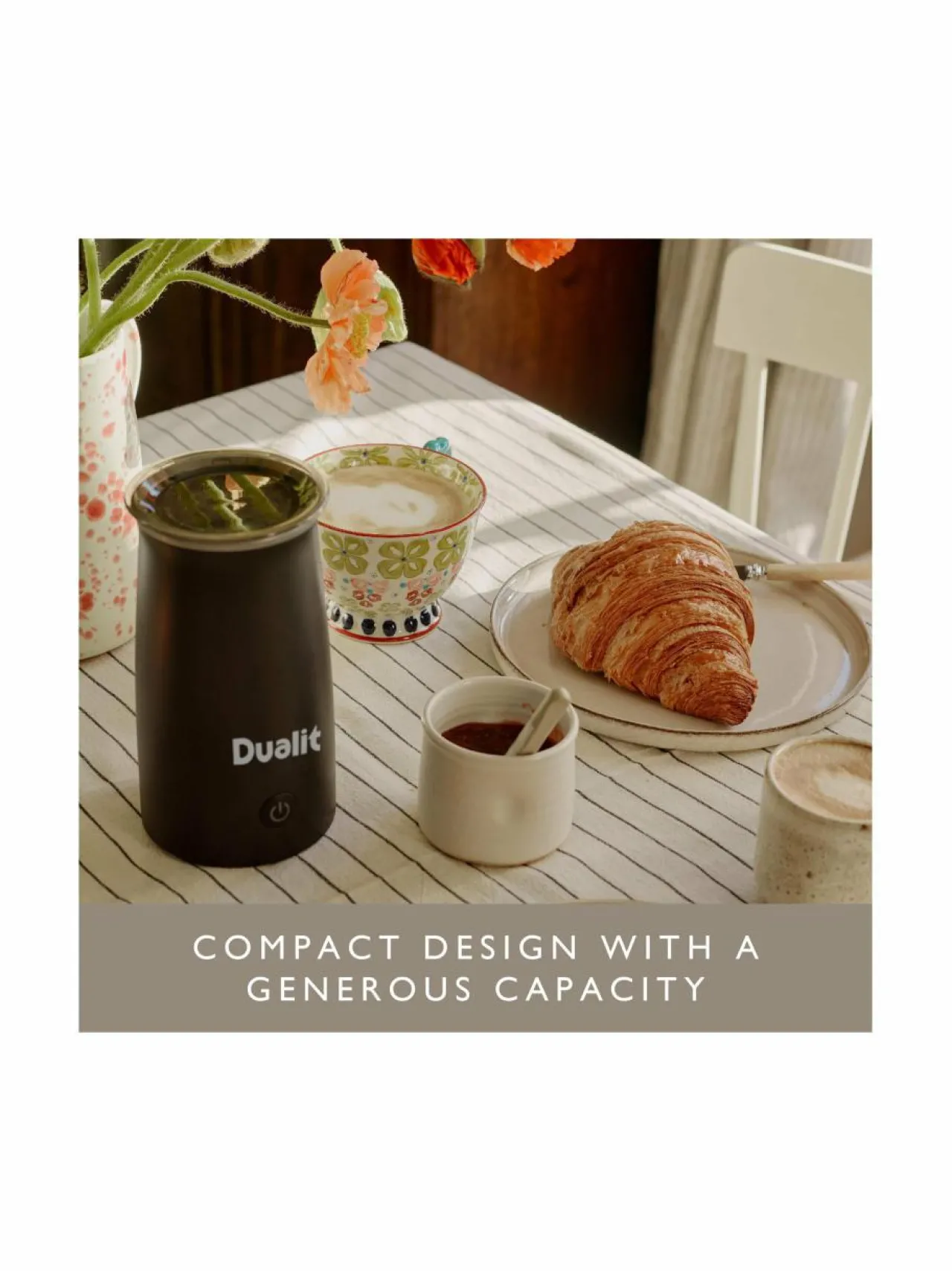 Kahvin- & Vedenkeittimet|Dualit Handheld Milk Frother -maidonvaahdotin 340 ml BLACK