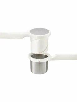 Keittiötarvikkeet|Joseph Joseph Helix-perunapuristin VALKOINEN