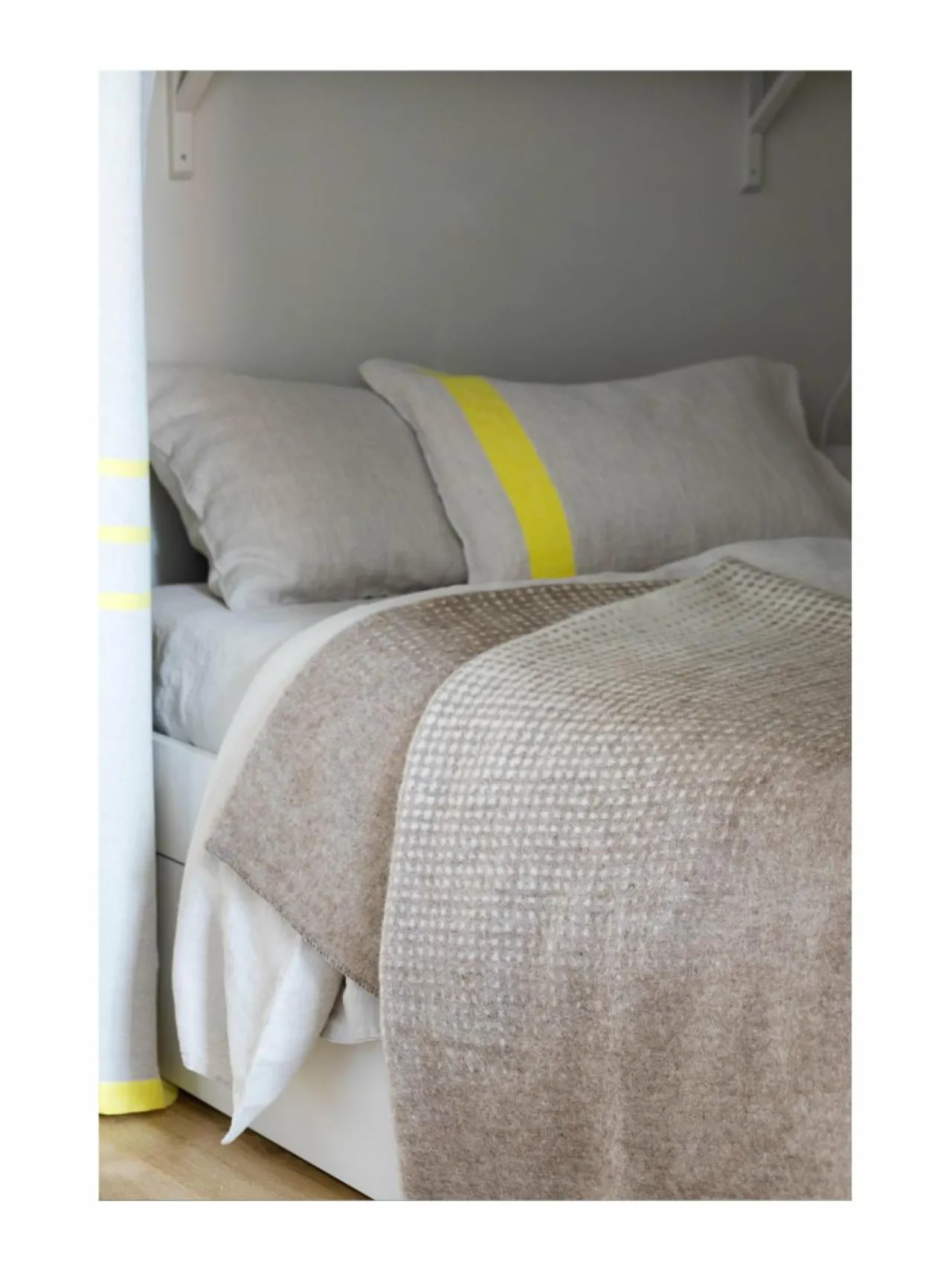 Huovat & Päiväpeitot|Lapuan Kankurit Juhannus-villahuopa 100 x 150 cm 1 WHITE-NATURE'S BEIGE