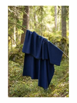 Huovat & Päiväpeitot|Lapuan Kankurit Koli-merinovillahuopa 135 x 170 cm 15 BLACK-BLUE