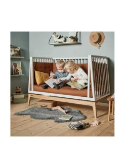 Lasten Kalusteet|Leander Luna Pinnasänky muunnossarjalla 120x60cm - Valkoinen/Tammi VALKOINEN, TAMMI