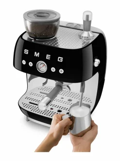 Kahvin- & Vedenkeittimet|Smeg Manuaalinen espressokone BLACK