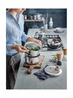 Keitto- & Paistoastiat|WMF Mini höyrykeitin kannella, 16cm SILVER