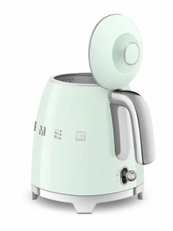 Kahvin- & Vedenkeittimet|Smeg Mini -vedenkeitin, 0.8L PASTEL GREEN