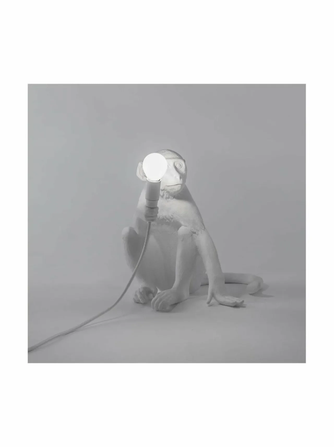Pöytävalaisimet|Seletti Monkey Lamp Sitting -pöytävalaisin, 32 x 34 x 30 cm VALKOINEN