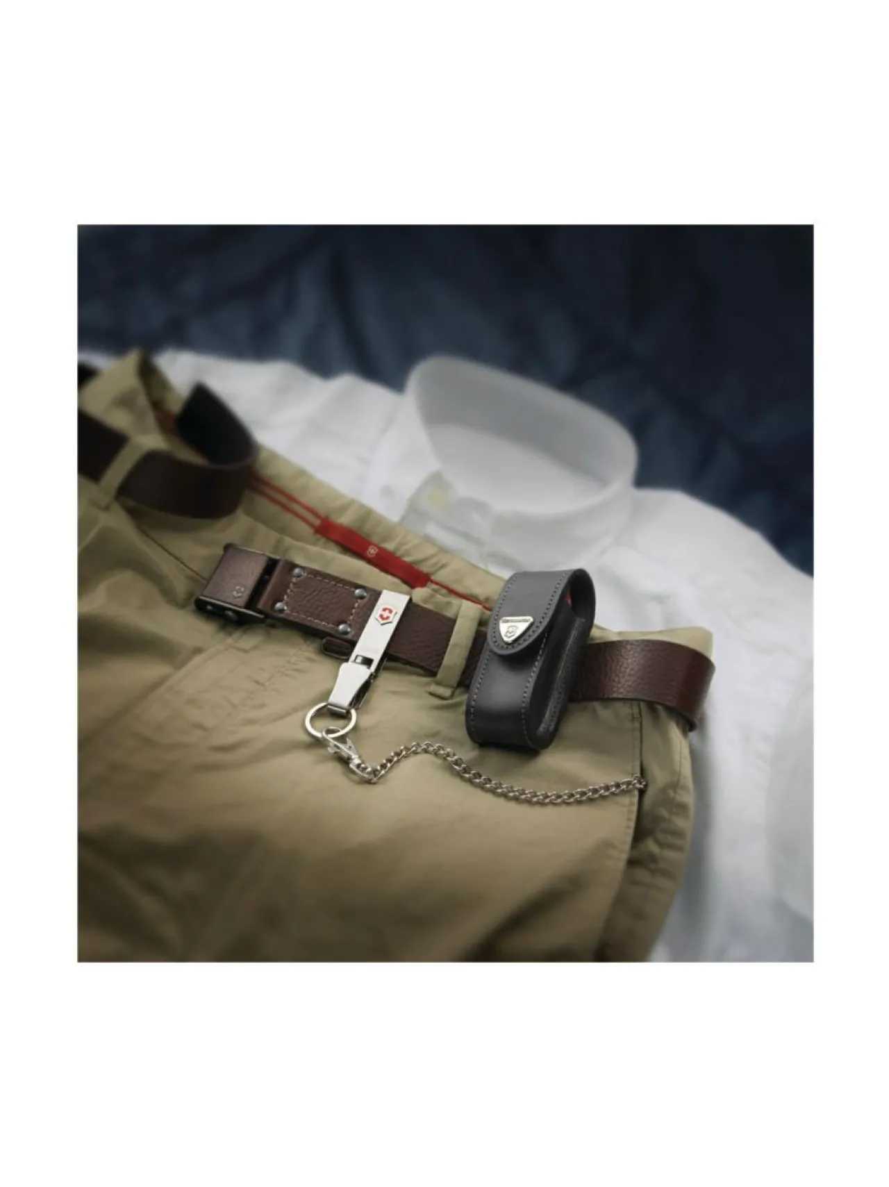 Retkeilytarvikkeet|Victorinox Swiss Army Knives Nahkakotelo 91mm, 5-8 krs. MUSTA