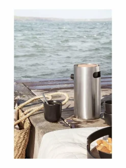 Tee, Kahvi & Vesi|Eva Solo Nordic Kitchen -pumpputermos 1,8 l STEEL