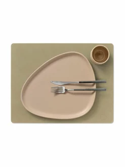 Keittiö- & Kattaustekstiilit|Lind DNA Nupo Square L -pöytätabletti HERBAL DUST