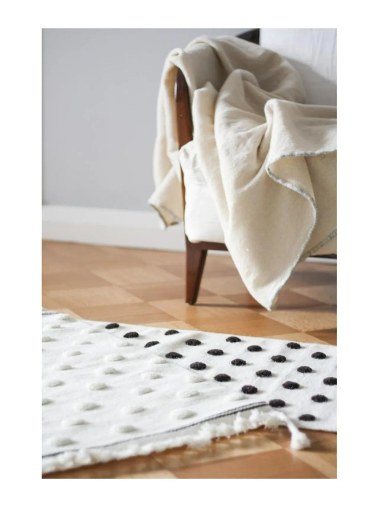 Matot|Tikau PALLO -MATTO MUSTA MUSTAVALKOINEN