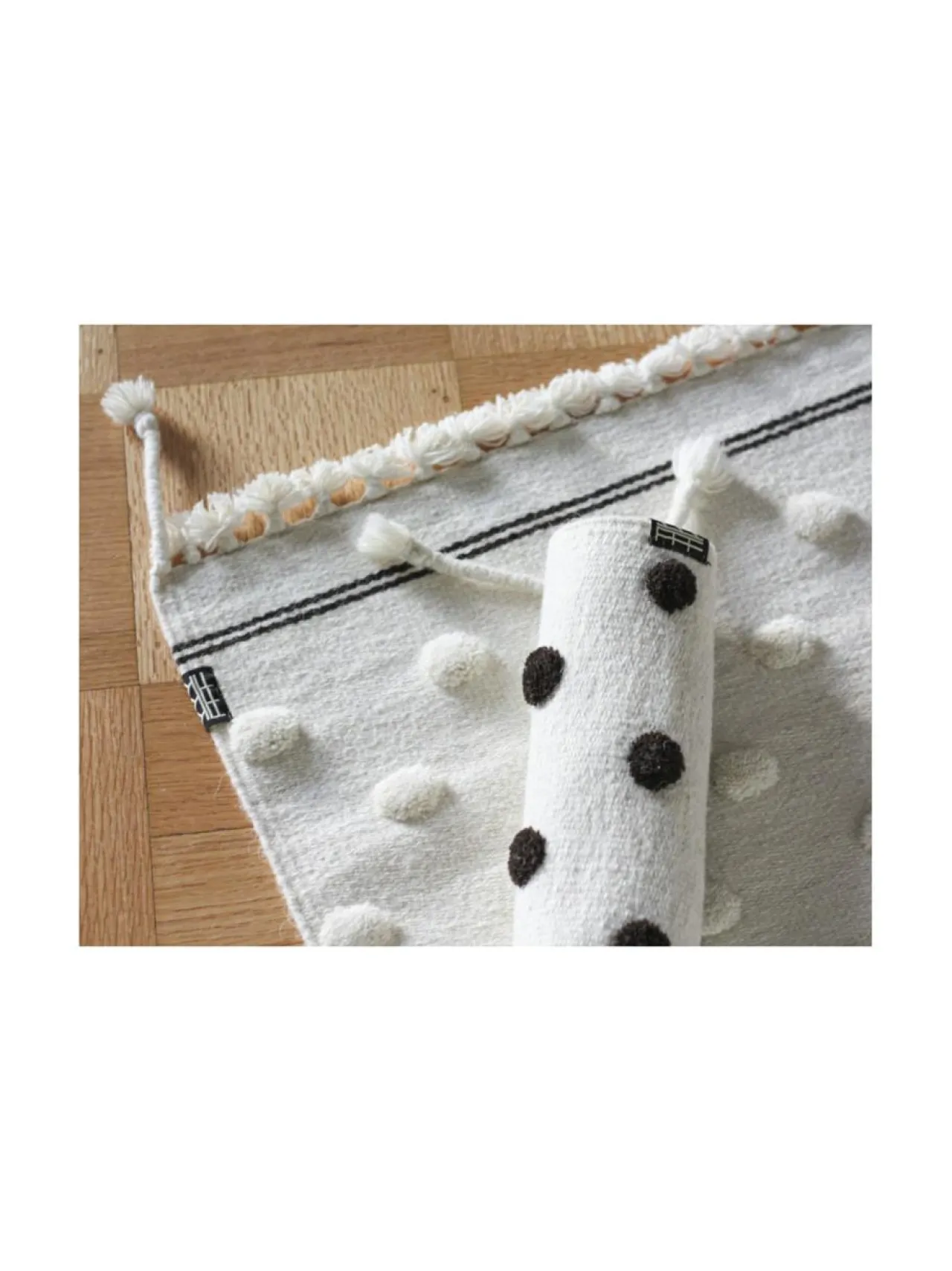 Matot|Tikau PALLO -MATTO MUSTA MUSTAVALKOINEN