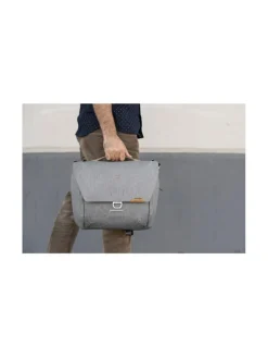 Kamerat|Peak Design Everyday Messenger 13L (Ash) -kameralaukku