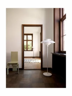 Lattiavalaisimet|Louis Poulsen PH 80 -lattiavalaisin OPAL ACRYLIC SHADE/WHITE STEM