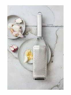 Keittiötarvikkeet|Microplane Professional Fine -raastin STEEL