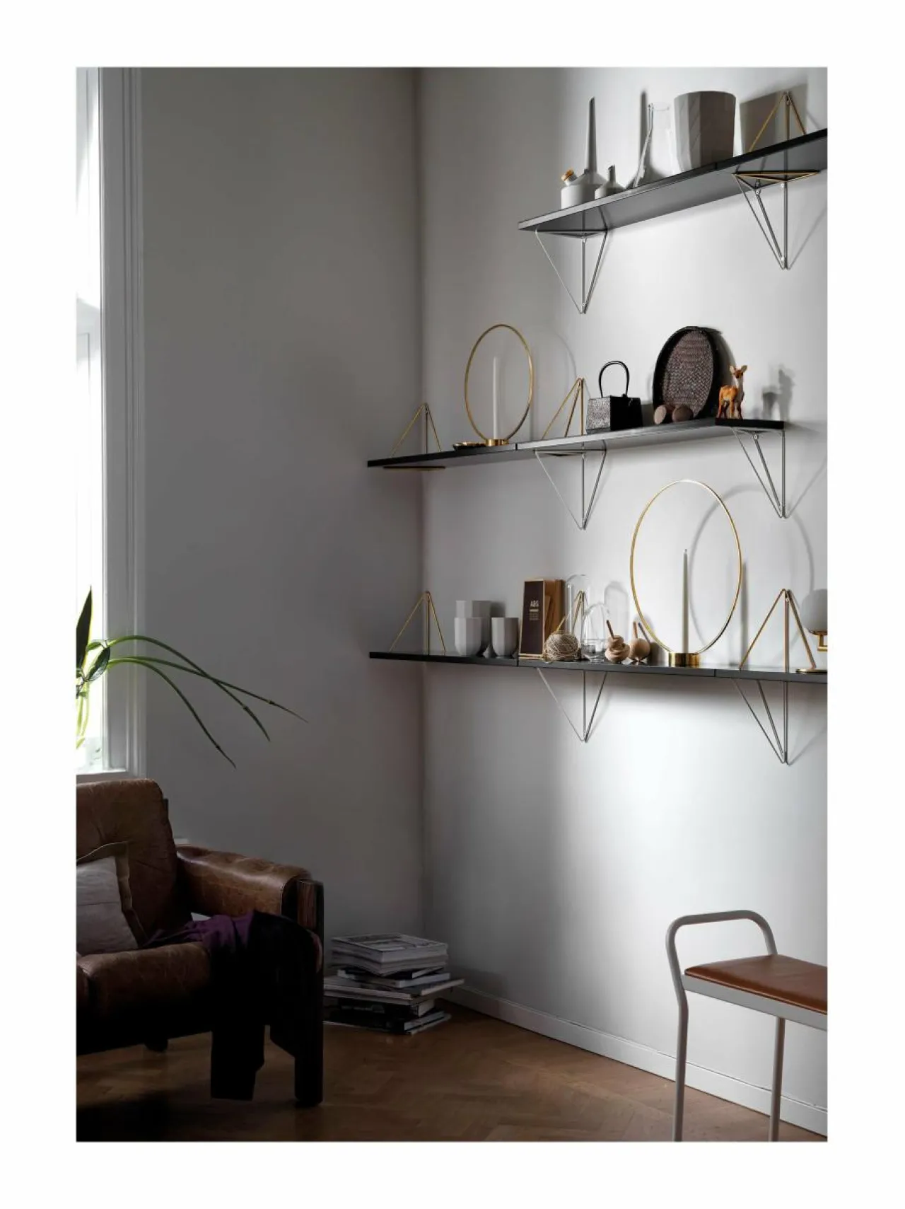 Hyllyt & Kaapit|Maze Pythagoras-seinähylly MUSTA