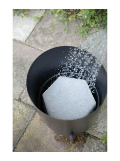 Ruukut & Istutusastiat|Eva Solo Outdoor Simply Grow ulkoruukku Ø 37 cm MUSTA