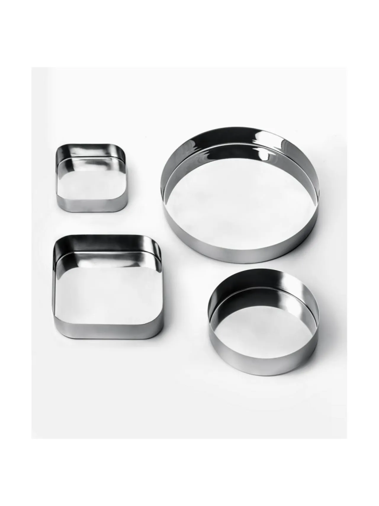 Tarjoiluastiat|Mepra Stile by Pininfarina korkeareunainen tarjotin Ø 32 cm