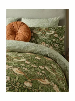Liinavaatteet|William Morris At Home Strawberry Thief -satiinipussilakanasetti 34 NETTLE GREEN