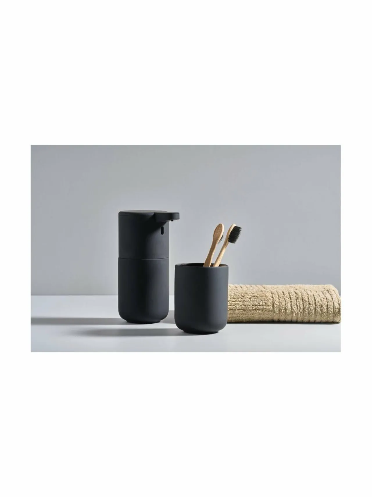 Kylpyhuonetarvikkeet|Zone Denmark Ume-hammasharjamuki BLACK