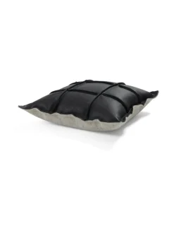 Sisustustyynyt|MIIKO Väre-tyyny 45x45cm MUSTA